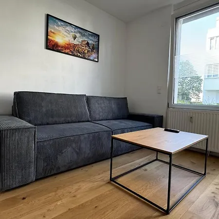 Donau Hauptplatz Retreat * 린츠