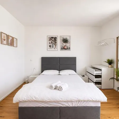 Donau Hauptplatz Retreat 린츠